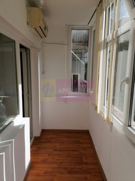 Garsoniera , Virtutii, Militari